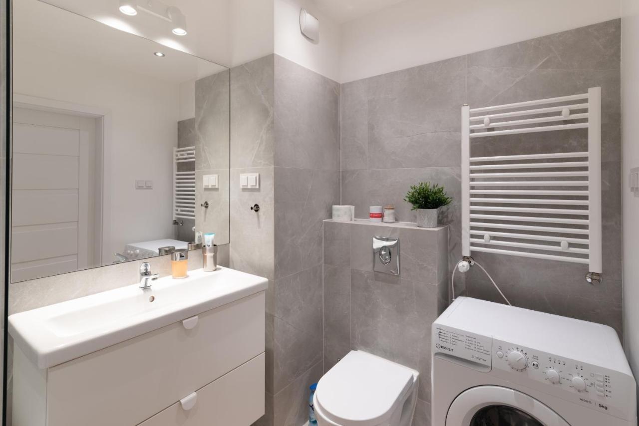 Rakowska Apartment *